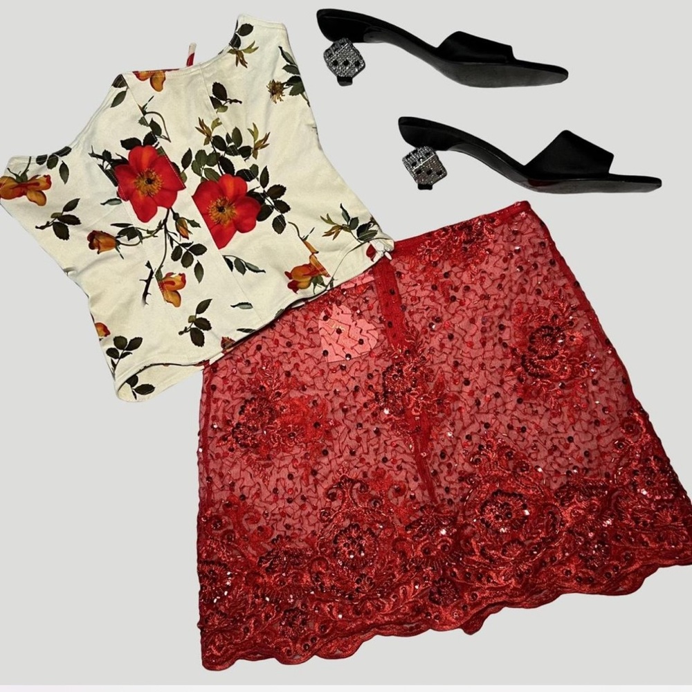 Dyspnea the devil is dead skirt